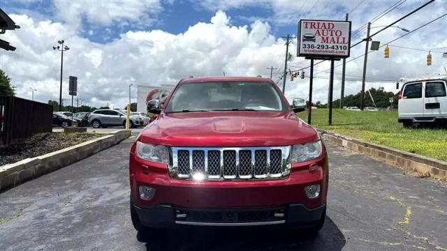 2013 Jeep Grand Cherokee - Image 2
