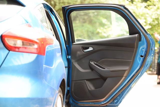 2015 Ford Focus - Image 17