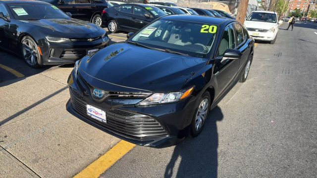 2020 TOYOTA CAMRY HYBRID SEDAN 4-CYL, HYBRID, 2.5 LITER LE SEDAN 4D