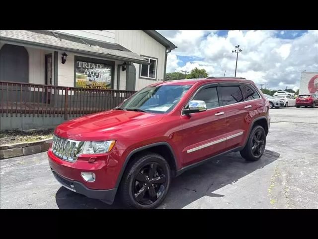 2013 Jeep Grand Cherokee - Image 1