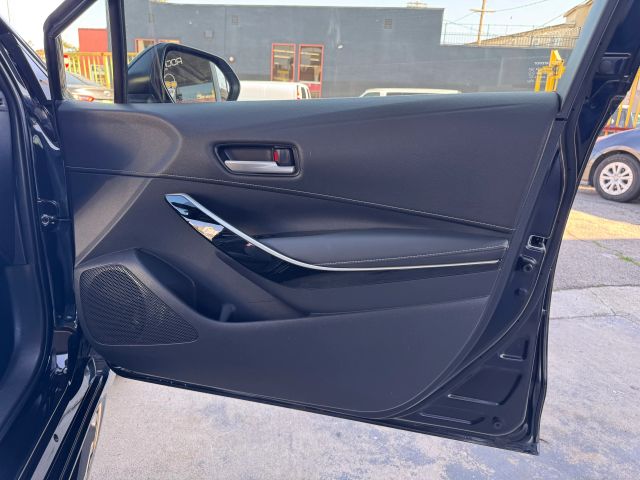 2022 Toyota Corolla Hatchback - Image 19