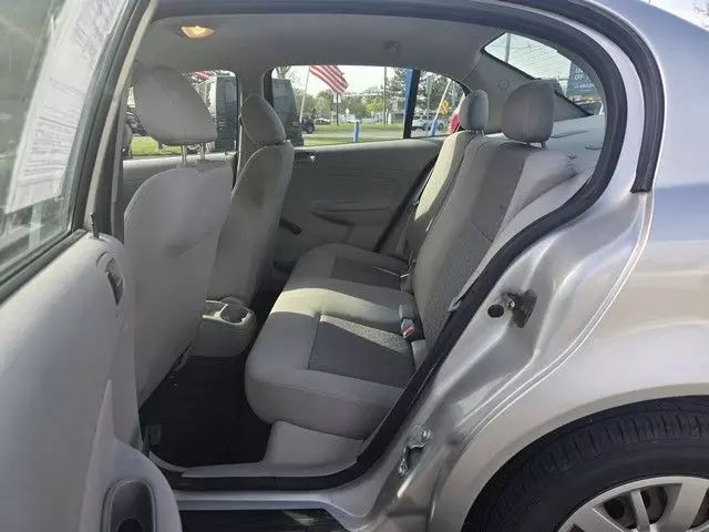 2010 Chevrolet Cobalt - Image 13