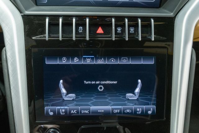 2019 Lamborghini Urus Sport Utility 4d - - Image 32