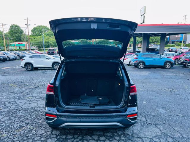 2023 Volkswagen Taos - Image 15