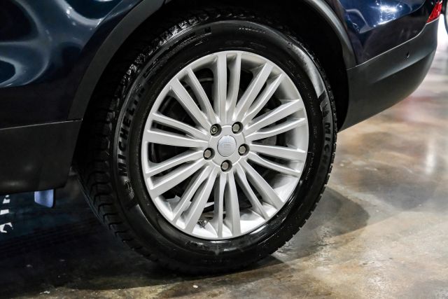 2019 Land Rover Discovery Hse Luxury Sport Utility 4d - Image 53