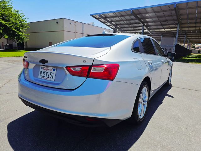 2018 Chevrolet Malibu - Image 8