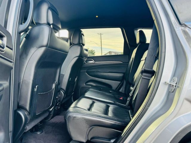 2018 Jeep Grand Cherokee - Image 16