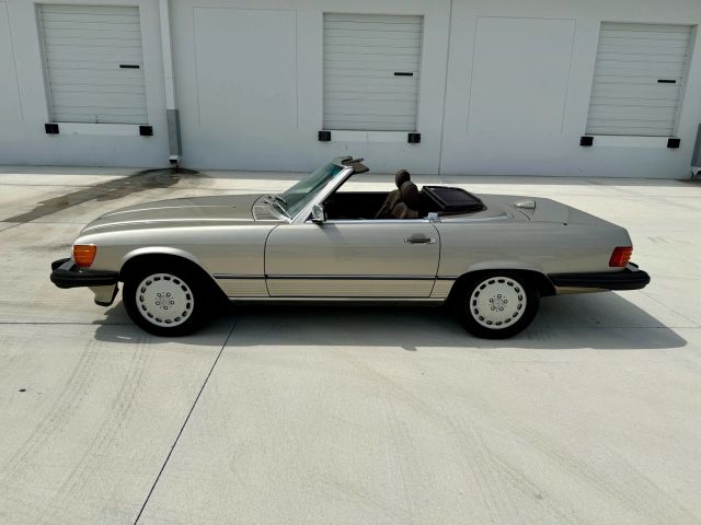 1987 Mercedes-benz 560 Series - Image 92