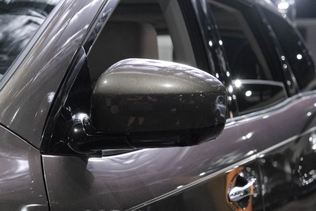 2016 Nissan Pathfinder Platinum Sport Utility 4d - Image 38