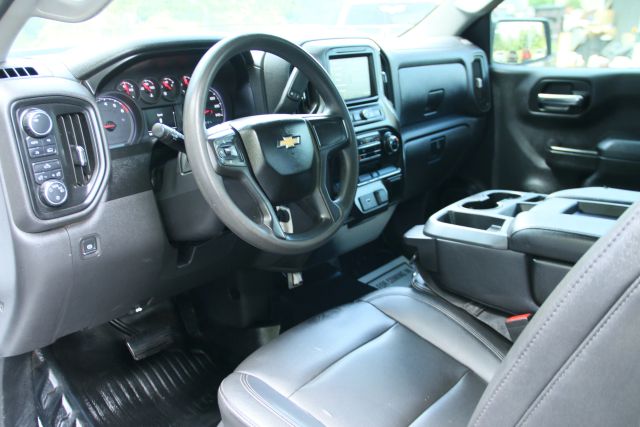 2019 Chevrolet Silverado 1500 Regular Cab - Image 11