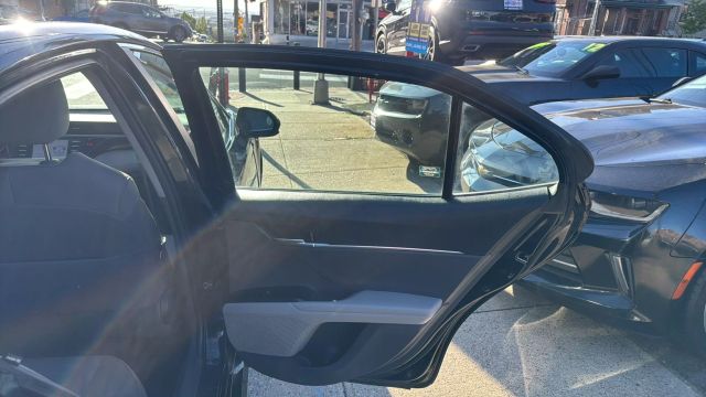 2020 TOYOTA CAMRY HYBRID SEDAN 4-CYL, HYBRID, 2.5 LITER LE SEDAN 4D