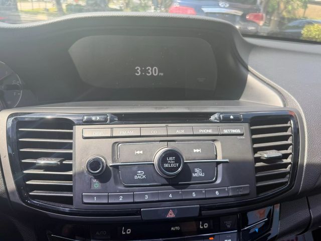 2016 Honda Accord - Image 19