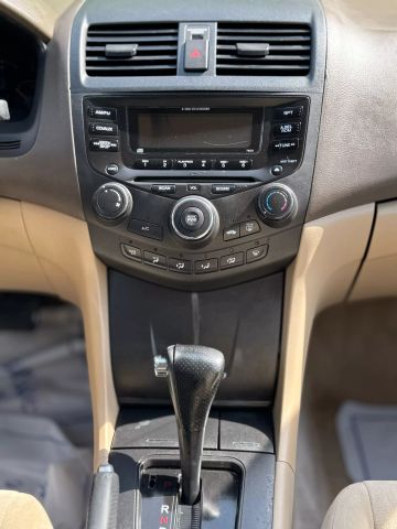 2005 Honda Accord Lx Sedan 4d - Image 15
