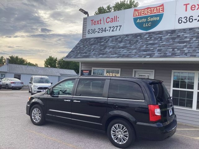 2016 CHRYSLER TOWN & COUNTRY VAN BLACK AUTOMATIC - Interstate Auto Sales