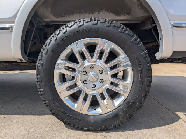 2010 Ford F150 Supercrew Cab Platinum Pickup 4d 5 1/2 Ft - Image 18
