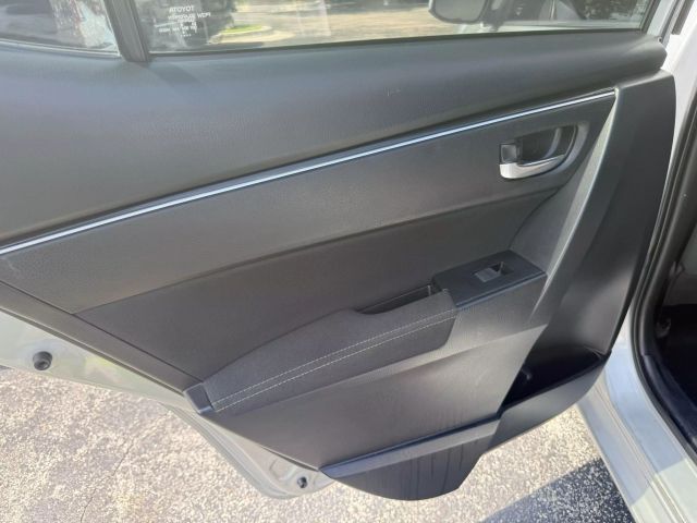 2018 Toyota Corolla - Image 26