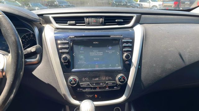 2017 Nissan Murano - Image 19