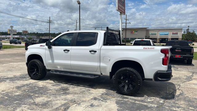 2021 Chevrolet Silverado 1500 Crew Cab - Image 15