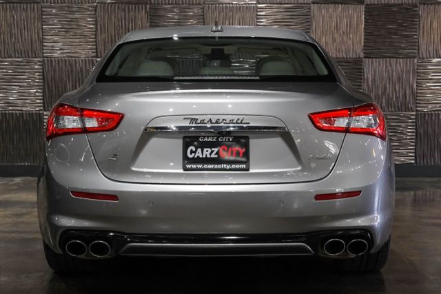 2018 Maserati Ghibli S Granlusso Sedan 4d - Image 11