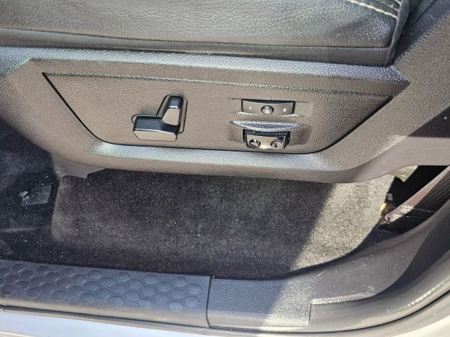 2016 Ram 1500 Crew Cab - Image 19