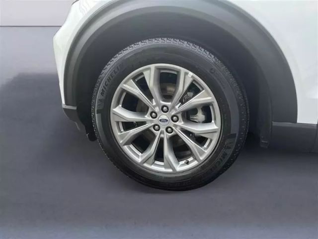 2023 Ford Explorer - Image 14