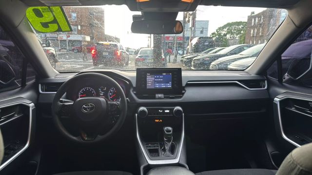 2019 TOYOTA RAV4 SUV 4-CYL, 2.5 LITER LE SPORT UTILITY 4D