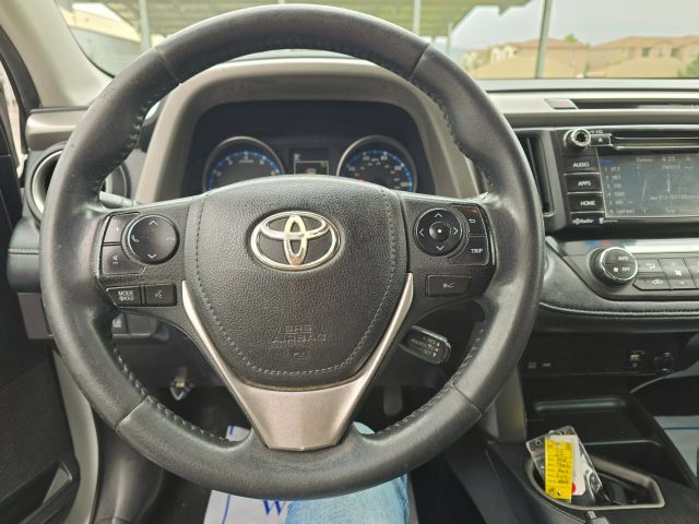 2018 Toyota Rav4 - Image 19