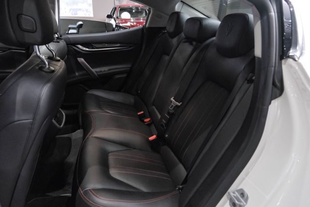 2018 Maserati Ghibli Sedan 4d - Image 34