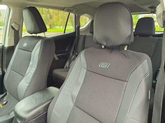 2018 Toyota Rav4 - Image 17