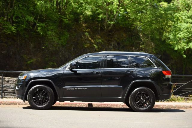 2019 Jeep Grand Cherokee - Image 2