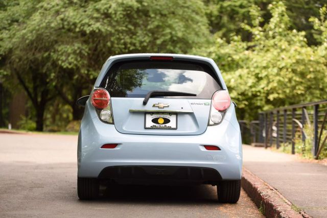 2016 Chevrolet Spark Ev - Image 12