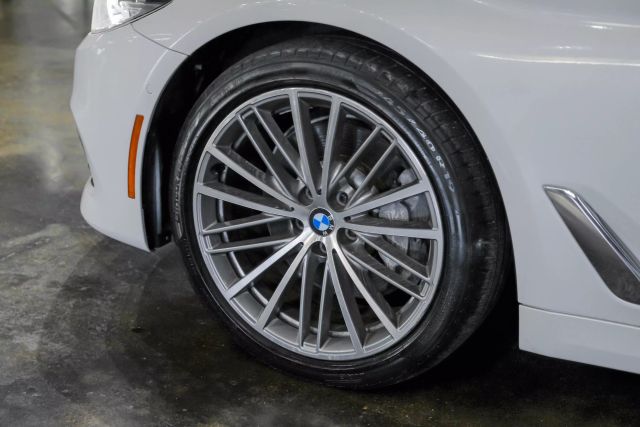 2017 Bmw 5 Series 530i Sedan 4d - Image 49