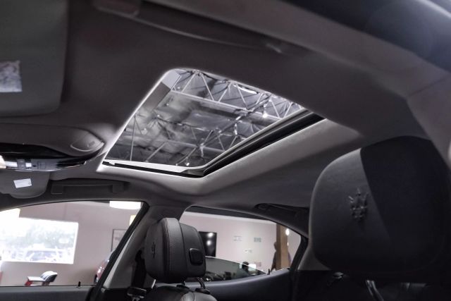 2018 Maserati Ghibli Sedan 4d - Image 5