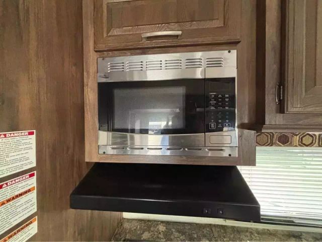2017 Keystone Rv Cougar Xlite Fw - Image 15