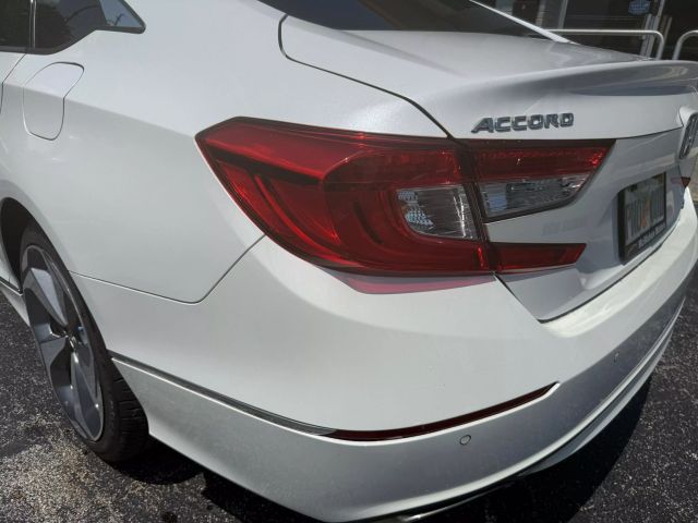 2018 Honda Accord - Image 23