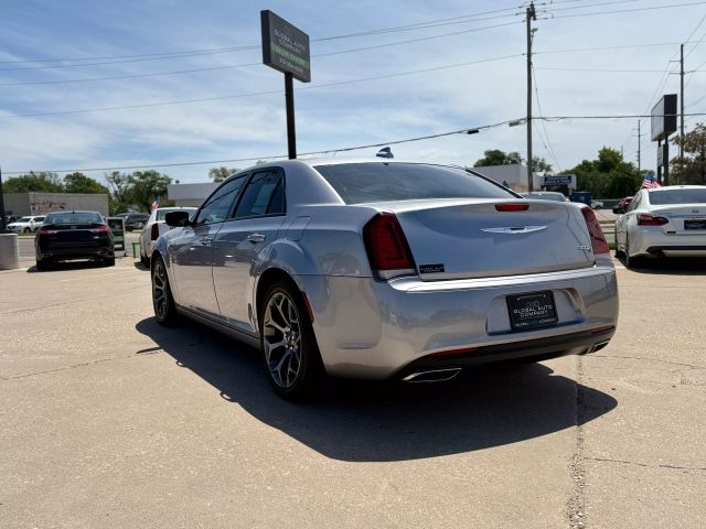 2018 CHRYSLER 300 SEDAN V6, 3.6 LITER 300S SEDAN 4D