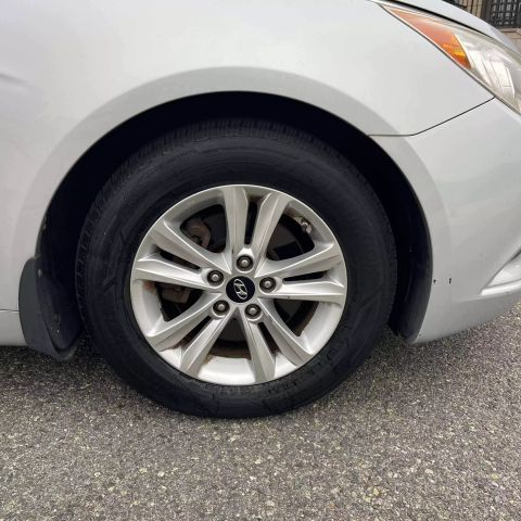 2011 Hyundai Sonata Gls Sedan 4d - Image 34