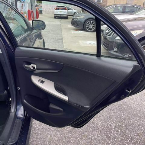 2012 Toyota Corolla S Sedan 4d - Image 16