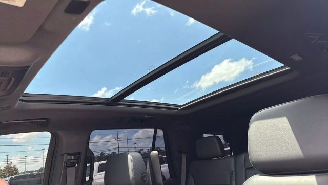 2021 Chevrolet Tahoe - Image 3