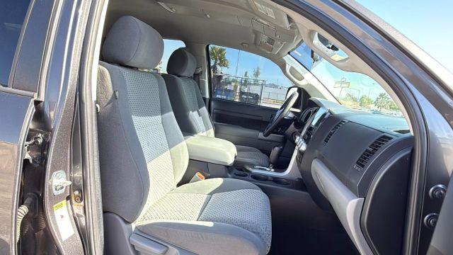 2013 Toyota Tundra Double Cab - Image 17