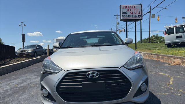 2013 Hyundai Veloster - Image 2