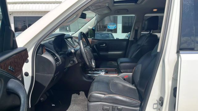 2019 Nissan Armada - Image 17