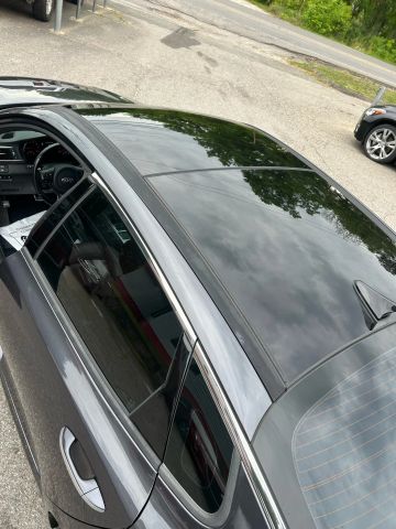 2017 Kia Optima - Image 23