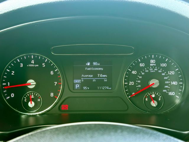 2019 Kia Sorento - Image 16