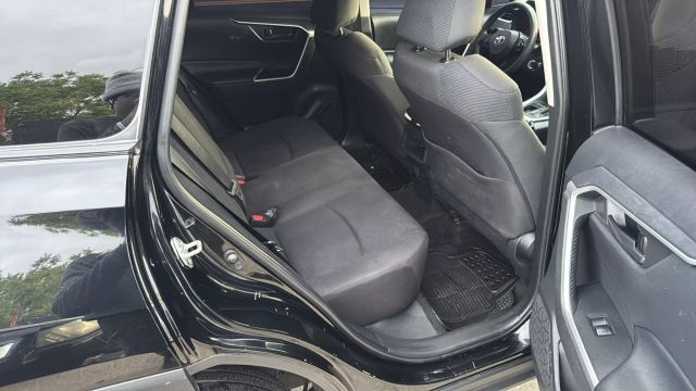 2019 TOYOTA RAV4 SUV 4-CYL, 2.5 LITER LE SPORT UTILITY 4D