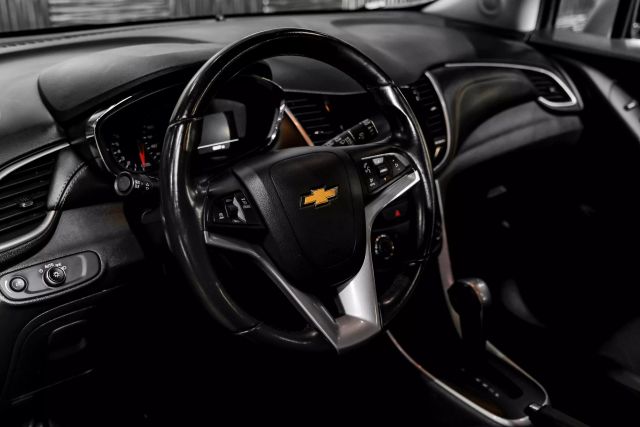 2019 Chevrolet Trax Lt Sport Utility 4d - Image 13