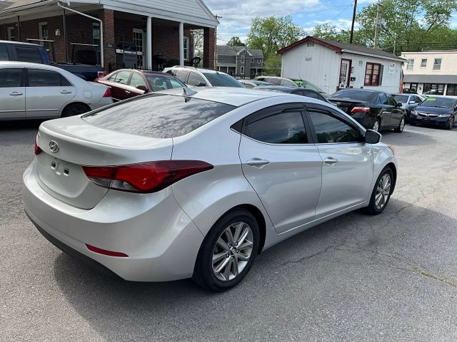 2015 Hyundai Elantra - Image 5