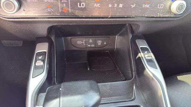 2024 Kia Sorento - Image 26