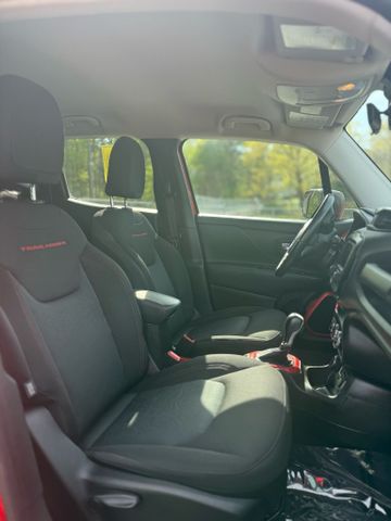 2016 Jeep Renegade Trailhawk Sport Utility 4d - Image 11