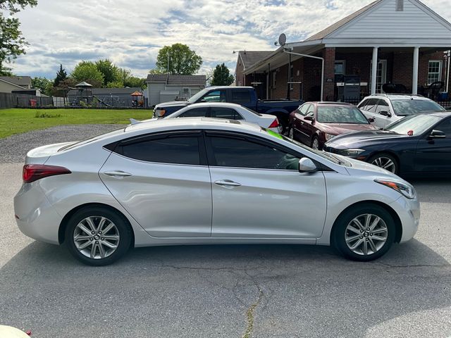 2015 Hyundai Elantra - Image 4